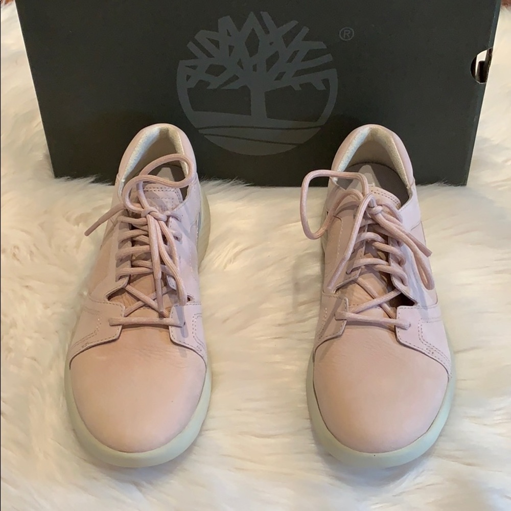 Timberland Women’s Flyroam Oxford Pink